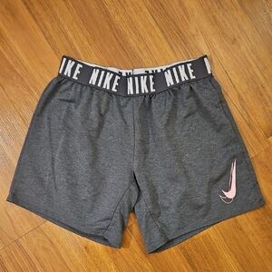 Nike Athletic Shorts Size Large